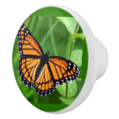 Schmetterling auf den Knochen und Keramiken Keramikknauf (Rechts)