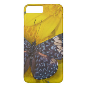 Schmetterling auf der gelben Blume Case-Mate iPhone Hülle