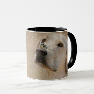 Schmetterling auf Labrador Retriever Tasse