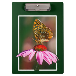 Schmetterling auf Lila Ebene Klemmbrett