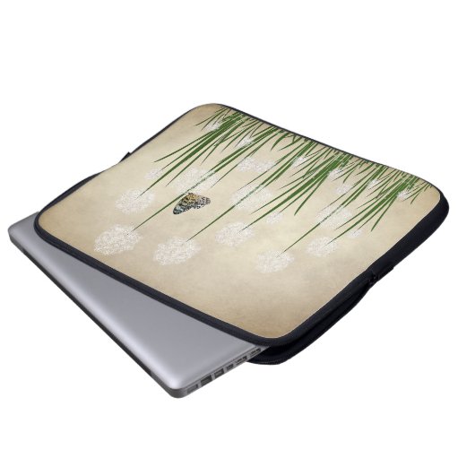 Schmetterling auf Lüster Laptopschutzhülle (Vorne Knopf)