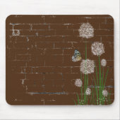 Schmetterling auf Puff Wildblume Mousepad (Vorne)