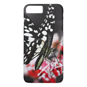 Schmetterling auf roter Blume Case-Mate iPhone Hülle