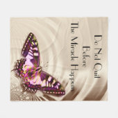 Schmetterling auf satin Hintergrund Fleecedecke (Vorderseite (Horizontal))