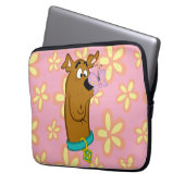 Schmetterling auf Scooby-Doos Nase Laptopschutzhülle (Vorderseite Links)