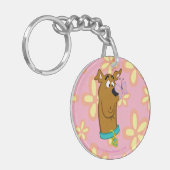 Schmetterling auf Scooby-Doos Nase Schlüsselanhänger (Vorderseite links)