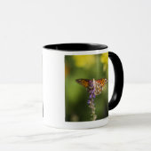 Schmetterling auf Wildblumen Tasse (VorderseiteRechts)