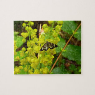 Schmetterling aus Redwood und wilde Oregon-Trauben Puzzle