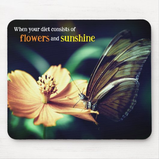 Schmetterling füttre auf Blume Mousepad (Vorne)