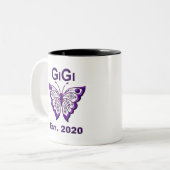 Schmetterling Gigi "Est 2020" Zweifarbige Tasse (Vorderseite Links)