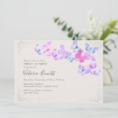 Schmetterling Himmel Rosa Silber Confetti Sweet 16 Einladung (Stehend Vorderseite)