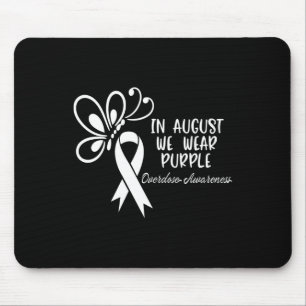 Schmetterling im August Wir tragen Lila Überdosier Mousepad