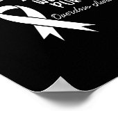 Schmetterling im August Wir tragen Lila Überdosier Poster (Ecke)