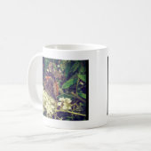 Schmetterling im Butterfly Bush Kaffeetasse (Vorderseite Links)