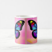 Schmetterling im hellen Hintergrund Kaffeetasse (Mittel)