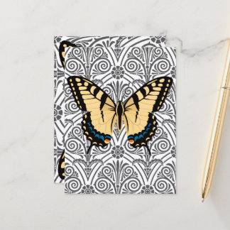 Schmetterling im Mittelpunkt Postkarte
