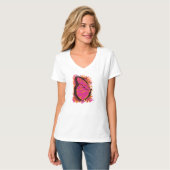 Schmetterling im rosa und orange T-Shirt (Vorderseite Vollansicht)