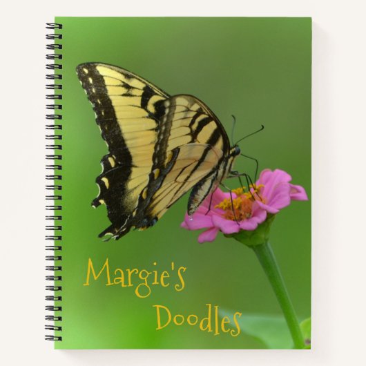 Schmetterling im Wiese Doodle Notizblock (Vorderseite)