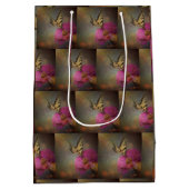Schmetterling in der Gartengeschenktasche Mittlere Geschenktüte (Rückseite)