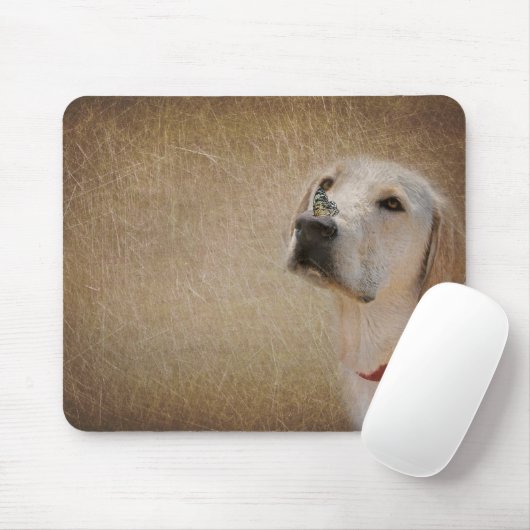 Schmetterling in der Nase von Labrador Mousepad (Mit Mouse)