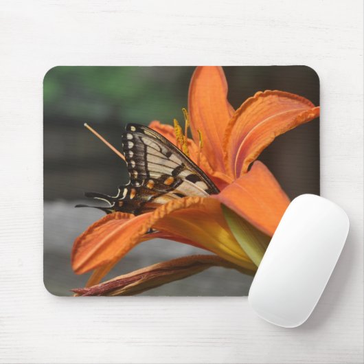 Schmetterling in Lilie mousepad (Mit Mouse)