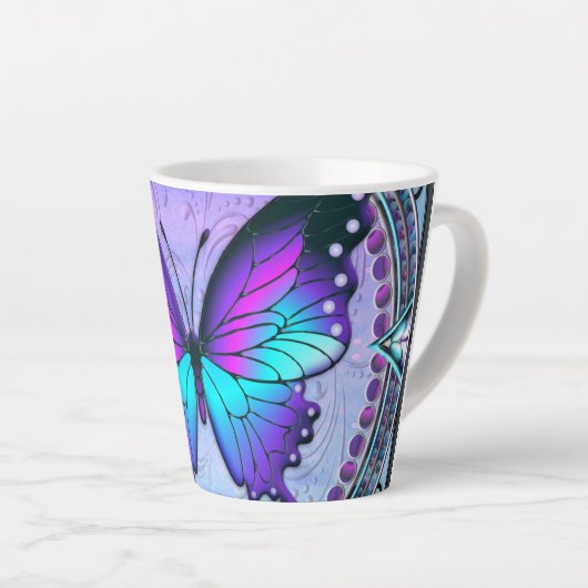 Schmetterling mit Hintergrund Milchtasse (Rechte Ecke)