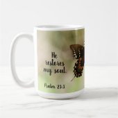 Schmetterling mit Psalm-Vers 23:3 Kaffeetasse (Links)