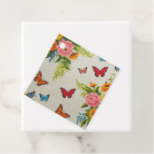 Schmetterling- und Blume-Design-Wohngestaltungen Geschenkanhänger (Beispiel)