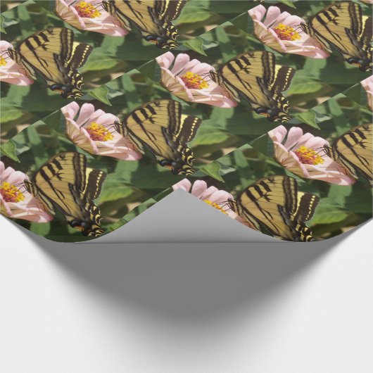 Schmetterling und Blume Geschenkpapier (Ecke)