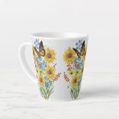 Schmetterling und gelbe Blumen Latte Tasse (Linke Ecke)