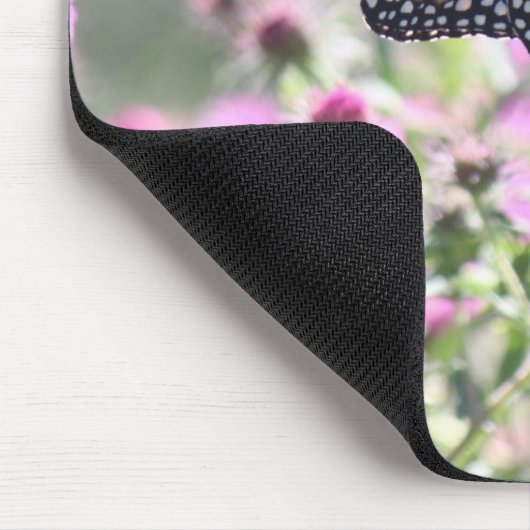Schmetterling und Lila Blume Mousepad (Ecke)