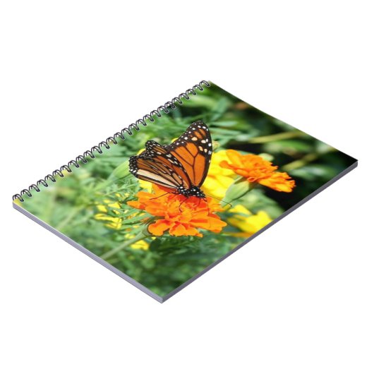 Schmetterling und Marigold-Blumengarten Notizblock (Linke Seite)