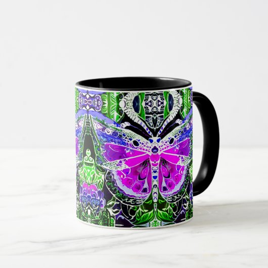 Schmetterling und Medallion Batik Muster in Violet Tasse (VorderseiteRechts)