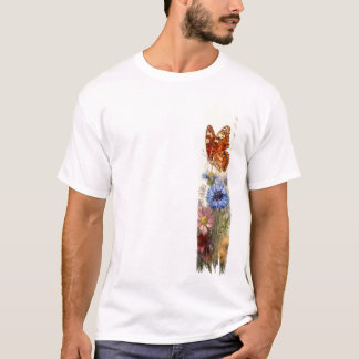 Schmetterling unter den Wildblumen Pinselstrich T-Shirt