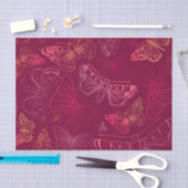 Schmetterlinge auf Burgundy Wine Red Decoupage Seidenpapier (Handwerk)