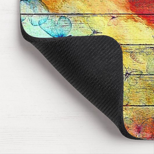 Schmetterlinge auf einem farbenfrohen rustikalen H Mousepad (Ecke)