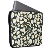 Schmetterlinge & Blume: Doodle Summer Pattern. Laptopschutzhülle (Vorne Rechts)