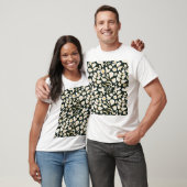 Schmetterlinge & Blume: Doodle Summer Pattern. T-Shirt (Unisex)