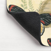 Schmetterlinge, die über Blätter gleiten Mousepad (Ecke)