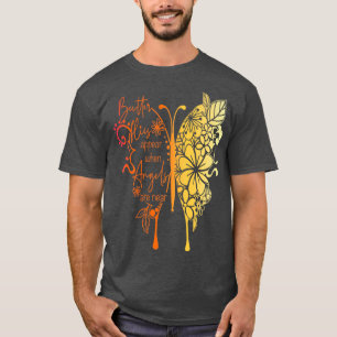 Schmetterlinge erscheinen, wenn Engel nahe 2 sind T-Shirt