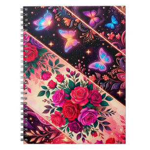 Schmetterlinge, florale Träume und goldene Eleganz Notizblock