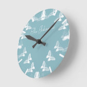 Schmetterlinge im Flugverkehr Runde Wanduhr (Winkel)