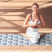 Schmetterlinge in Delft Blue Yogamatte