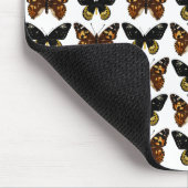 Schmetterlinge in schwarz und braun mousepad (Ecke)