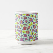 Schmetterlinge, Ladybugs, Blume und Blätter Kaffeetasse (Mittel)