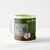 Schmetterlinge und Blume Personalisiertes Foto Zweifarbige Tasse (Vorderseite Links)