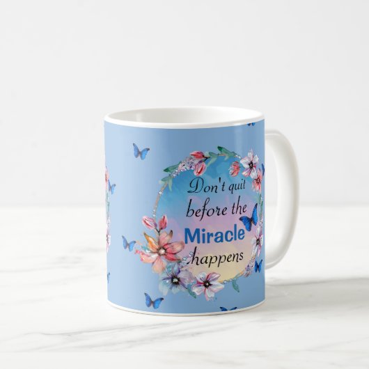Schmetterlinge und Blume Positives Mindset-Zitat Kaffeetasse (VorderseiteRechts)