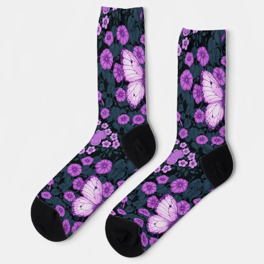 Schmetterlinge und Blume Symmetrie, Violett und Bl Socken (Linkes Detail)