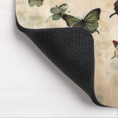 Schmetterlinge und Frühlingsblumen Mousepad (Ecke)