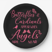 Schmetterlinge und Kardinäle erscheinen, wenn Enge Pappteller (Vorderseite)